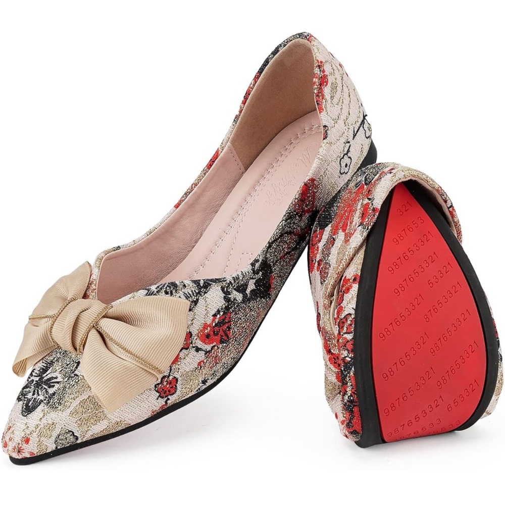🩰 Elegant Pointed Toe Embroidered Flats 🤎